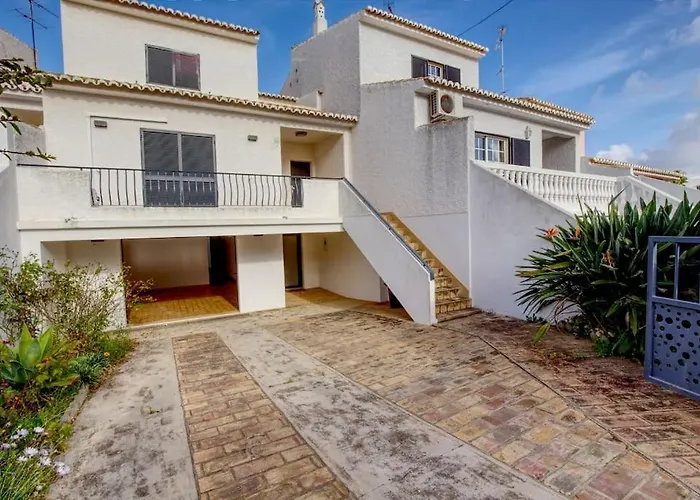 Townhouse In * Quarteira