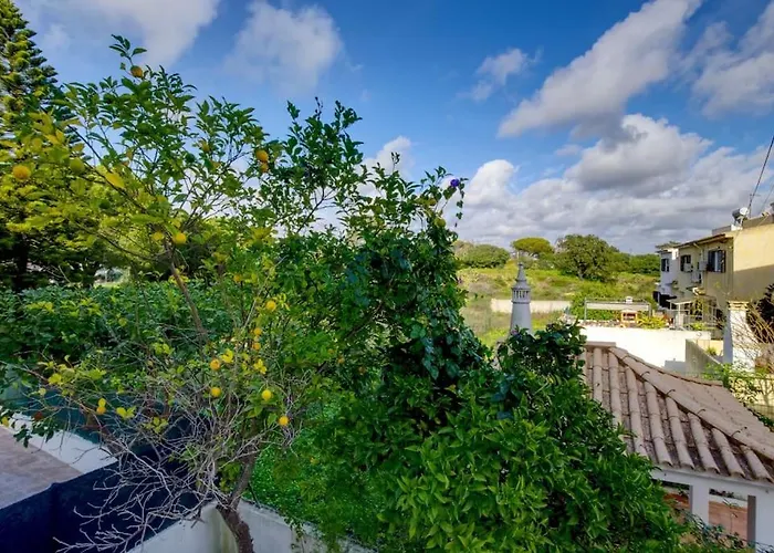 Townhouse In * Quarteira